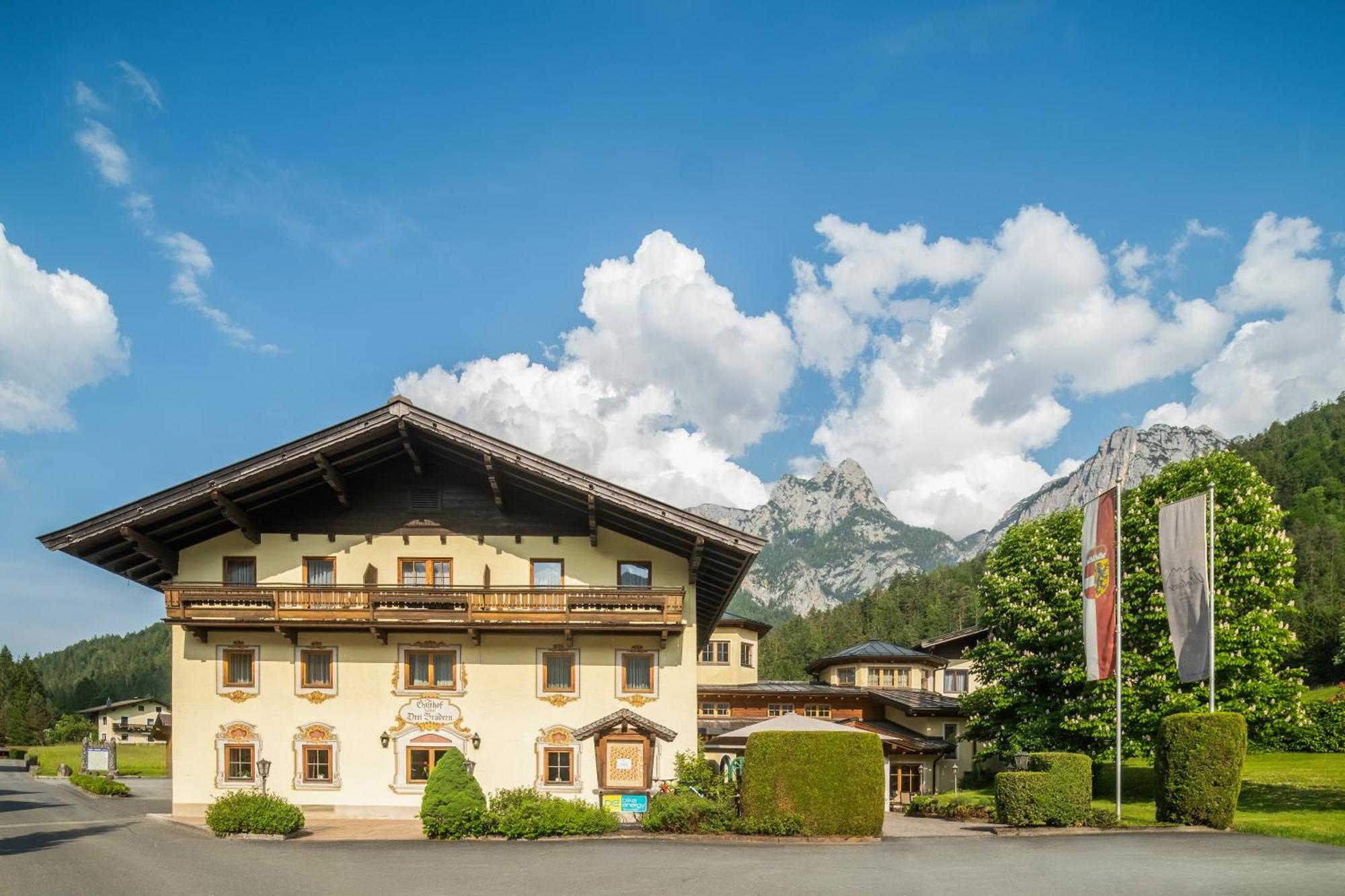 Hotel Vitaloase zu den drei Brüdern Unken Exterior foto